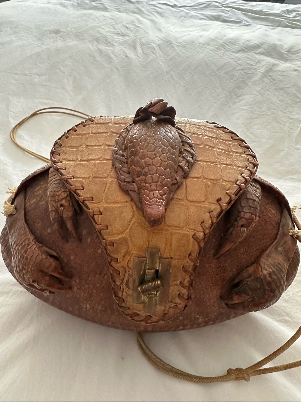 Vintage armadillo purse, purchased in 1968 - Picture 14 of 17